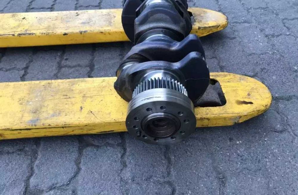 Arbore motor VOLVO D7E 240 21460971 -Piese de schimb VOLVO