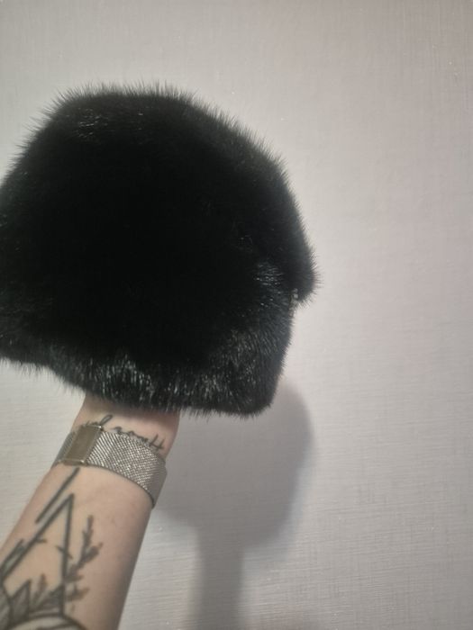 Продам шапку  норковую