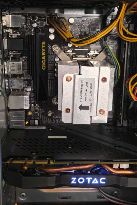 Xeon 1230 v5 + Gigabyte GA-B250M-D3H