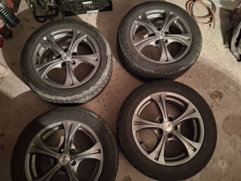 Vând Set Jante cu anvelope!