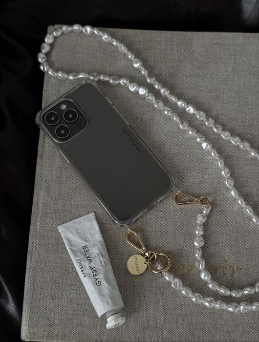 Чехол с цепью на 15 pro max от Maruh