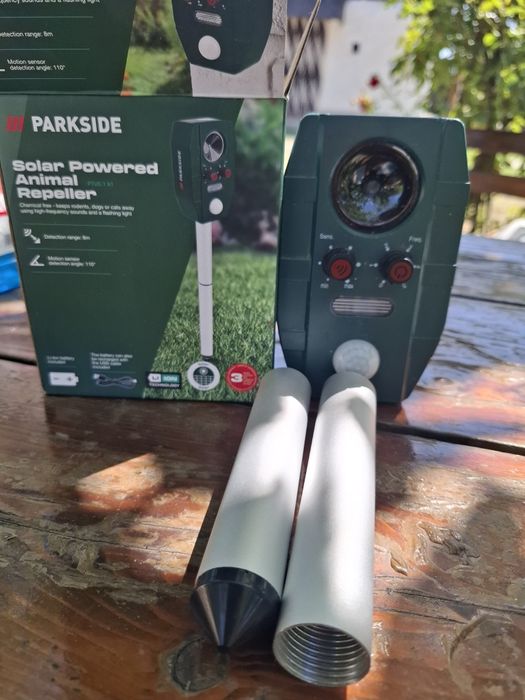 Aparat solar respingător dăunători