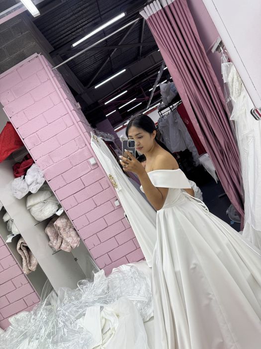 Свадебное платье