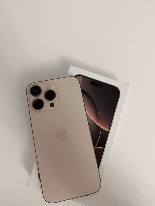 Iphone 16 pro max baterie 100%