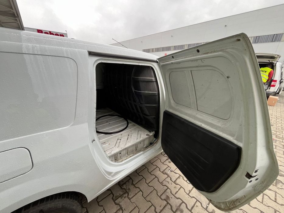 Vand logan van euro 5