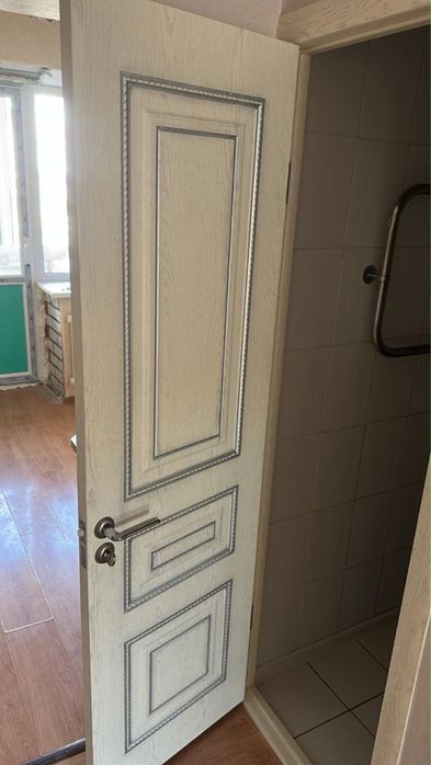 Продается межкомнатные двери
