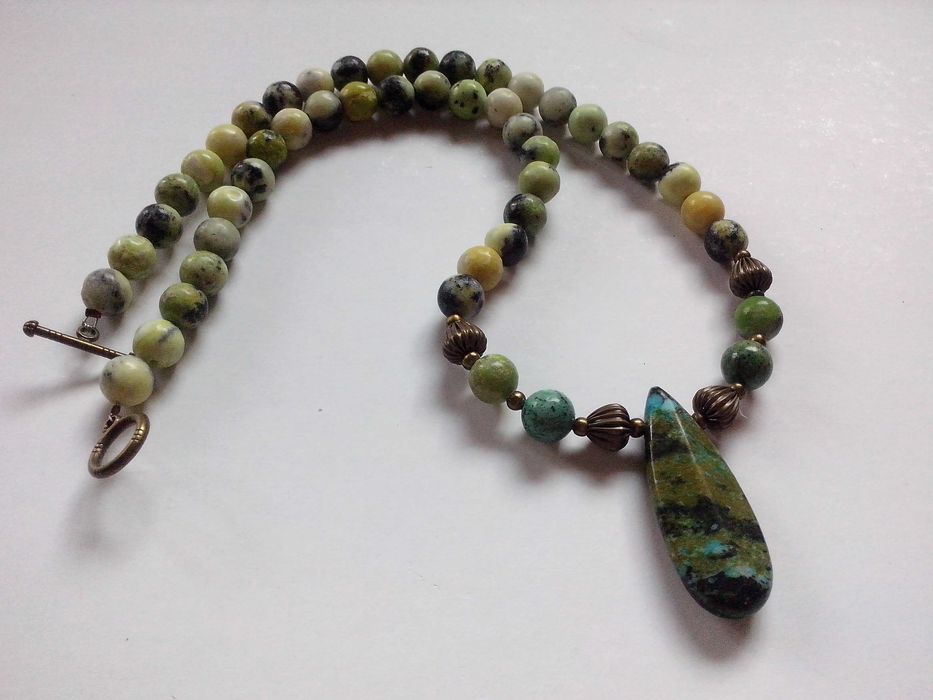 colier crisocola cu pandantiv,pietre naturale,boho chic