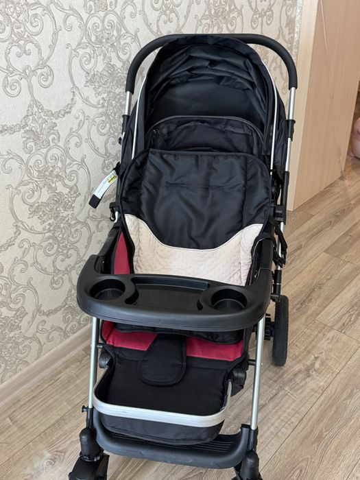 Продам Детскую прогулочную коляску