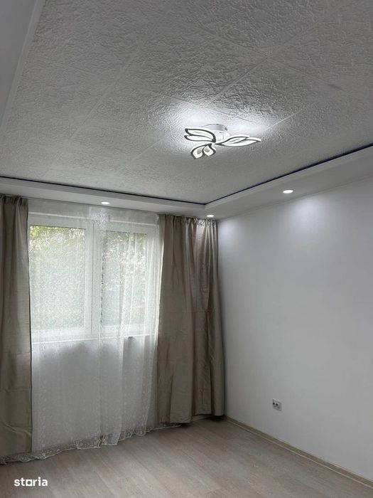De vanzare garsonieră renovată, etajul 1, zona Kaufland Mihai Viteazu