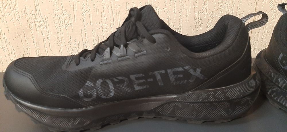 Asics gore tex  44 номер