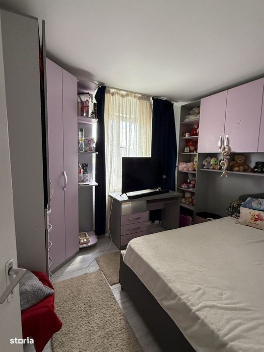 Craiovita Nouă, etaj 4/4, preț 83 000 euro negociabil