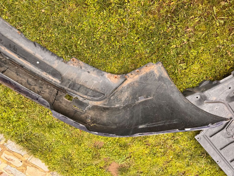 BMW E82 m packet задна броня  кора двигател и подкалник