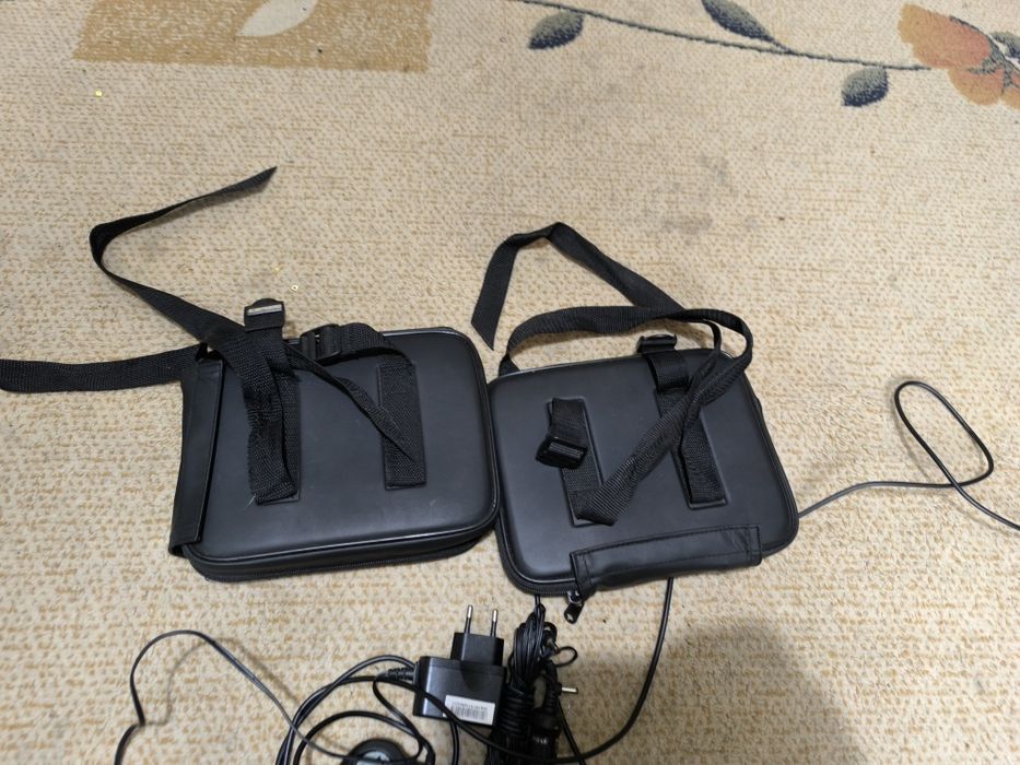 ДВД и игра за кола Philips