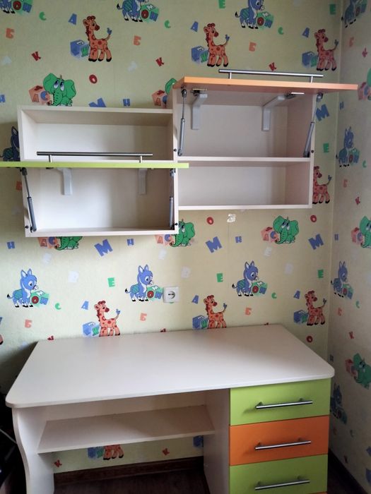 Продам детскую мебель