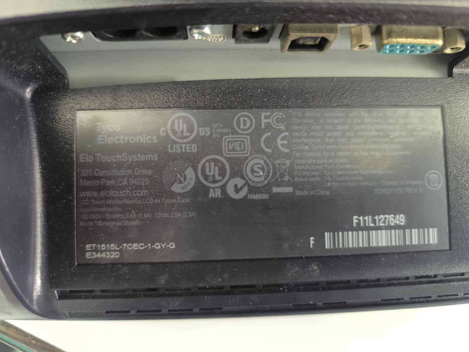 Monitor Touchscreen Elo TouchSystems ET1515L - Funcțional, Testat