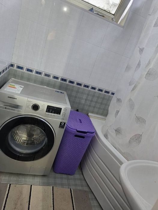 Srochno kvartira sotiladi.