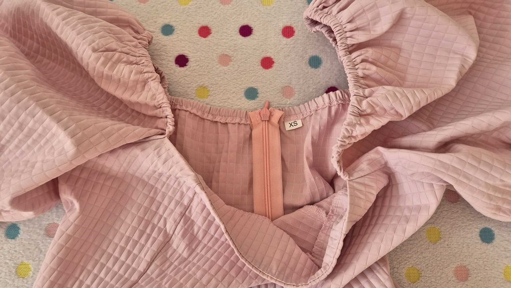 Vand rochita roz marimea XS