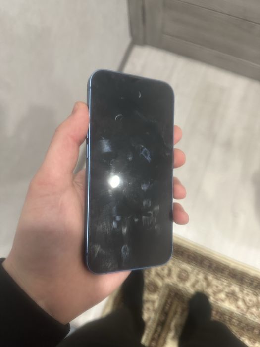Продам iphone 13