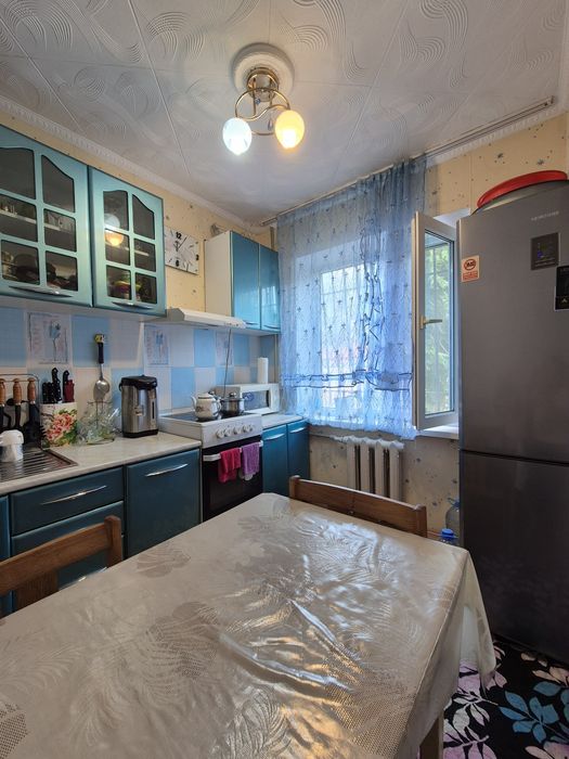 Продам 3-хкомнатную квартиру