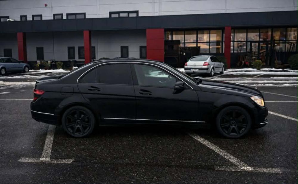 Vând mercedes c200 cdi