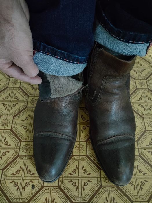 Куртка. Ботинки. за 7500.