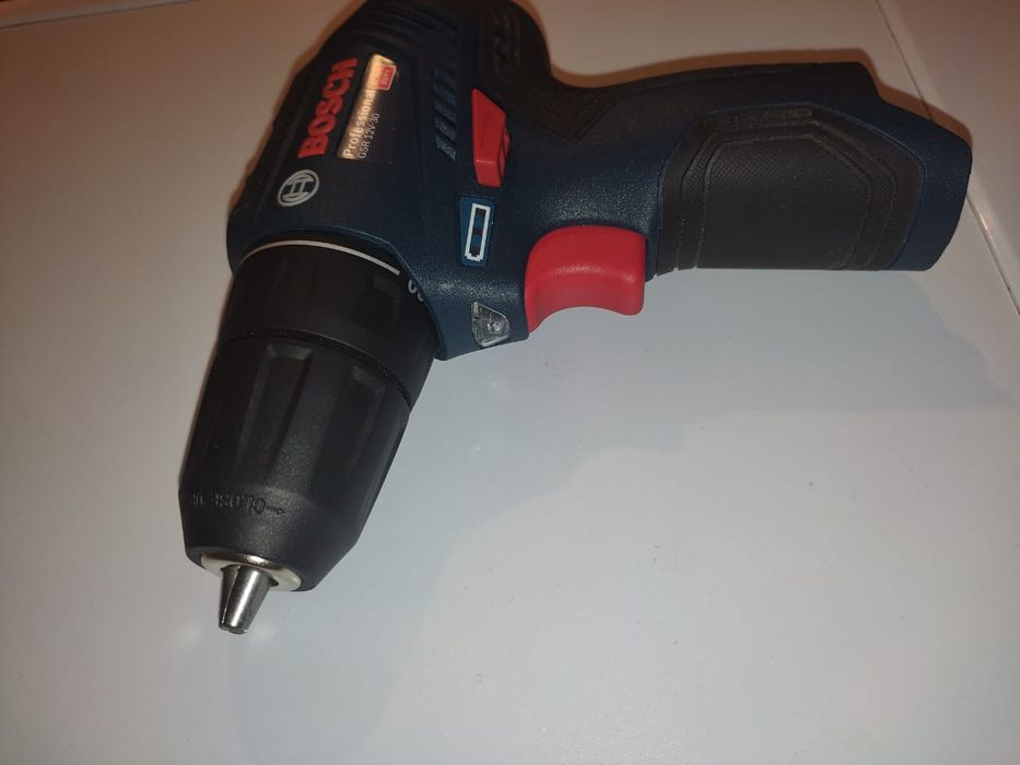 Bosch Professional GSR 12V-30 дрель шуруповерт