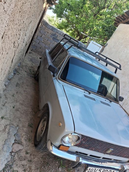 Машина сотилади ваз 2101