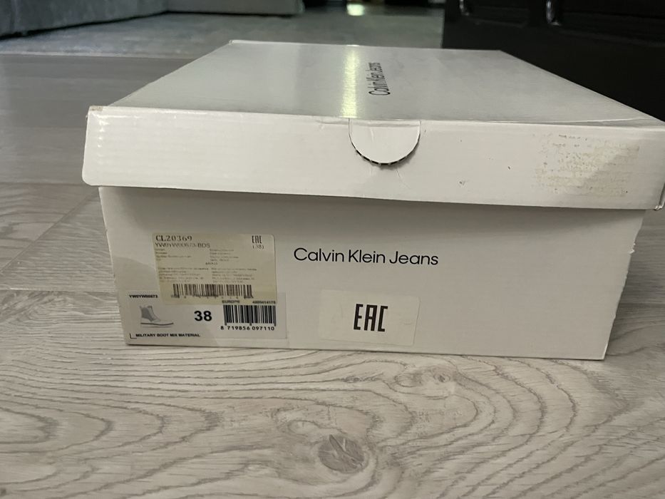 Ботинки женские