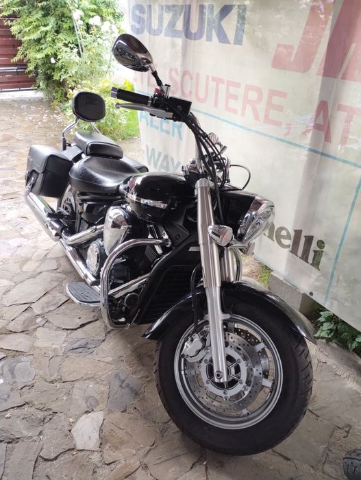 Yamaha XVS 1300 & 950 detalii in descriere