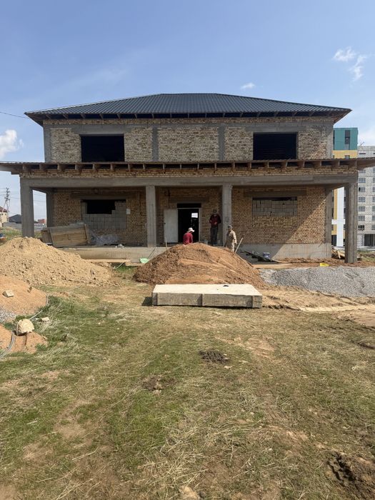 Строительны бригада бар клатка крыша