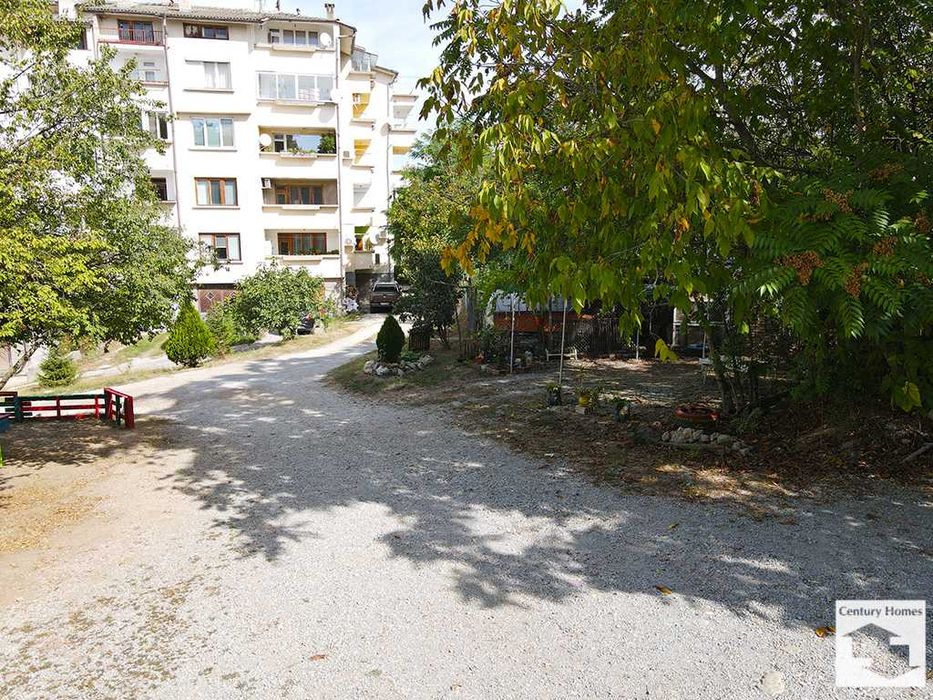 Продава се Парцел в Велико Търново, Зона Б - 3964 кв.м за 61 €/кв.м - Снимка #4