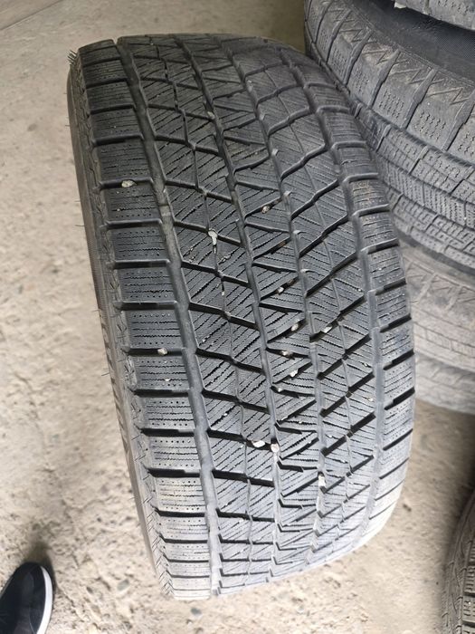 Продам балон 2шт все сезоный 19