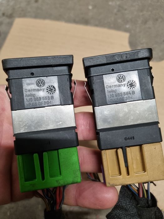 Buton incalzire scaune fata originale vw Golf IV