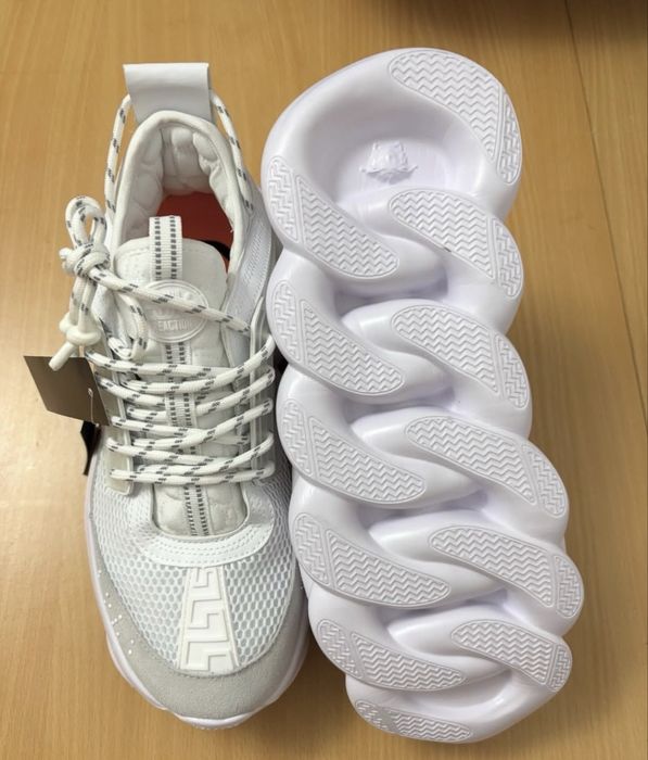 Versace chain reaction white