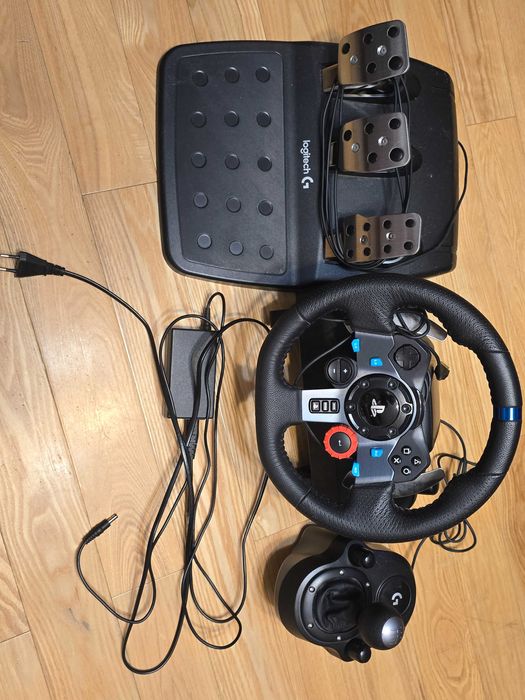 Volan logitech G29 + schimbator logitech H-pattern