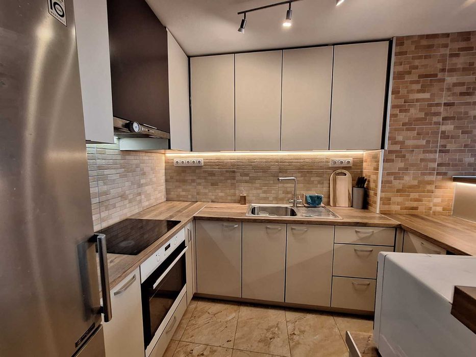 Тристаен апартамент, 134 м2 в Софя , Лагера , огромен хол и панорама