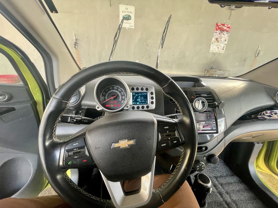 Продам chevrolet spark