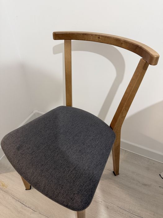 Продам стулья, дерево