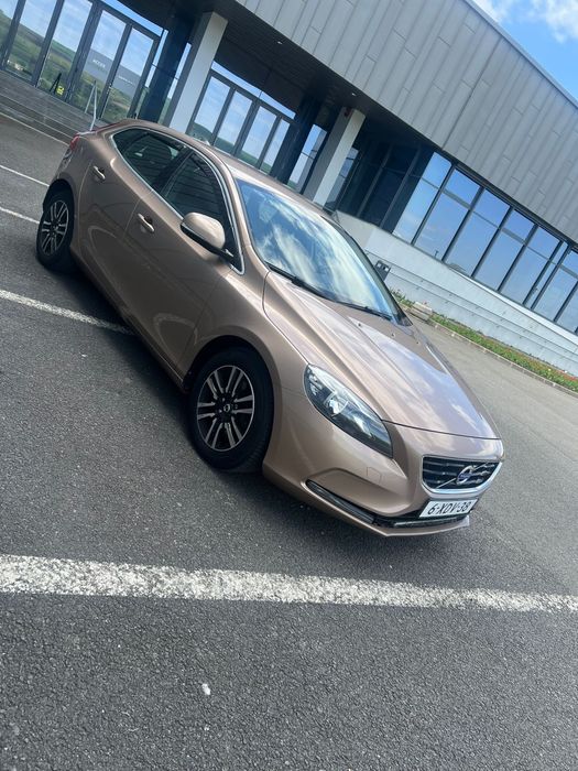 VOLVO V40 2014 — imagine 2