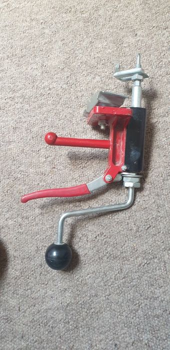 Mașină pentru găurit faianță gresie