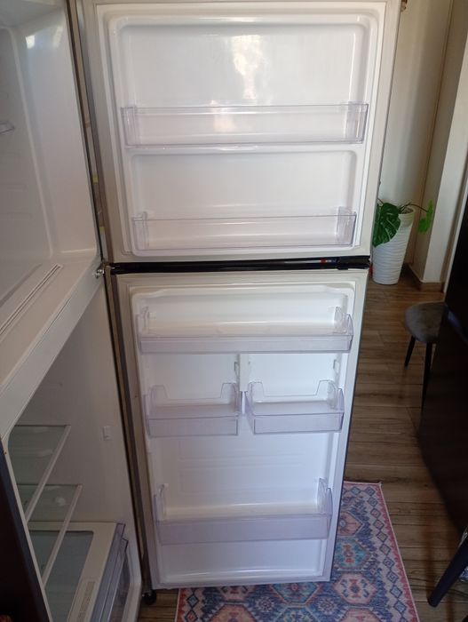 Frigider Samsung