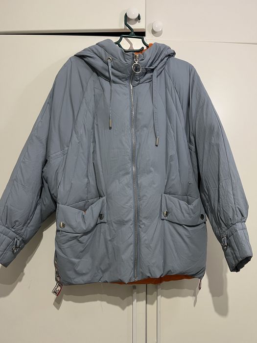 Продаю зимнюю куртку