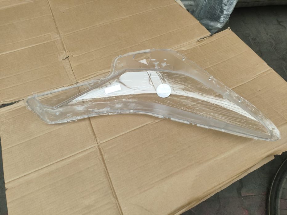 Элантра стекло фара 22+