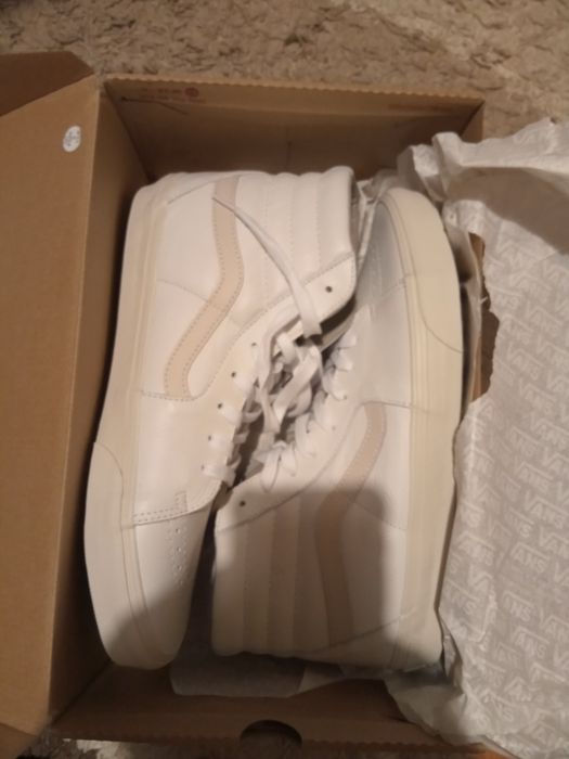 Pantaloni cargo Urban Classics mărimea 34,ghete piele Vans mărimea 46