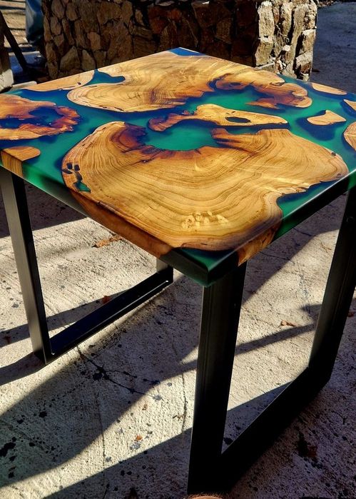 Епоксидна смола за под или тънки изделия и проекти от 1 мм. до 3 см.