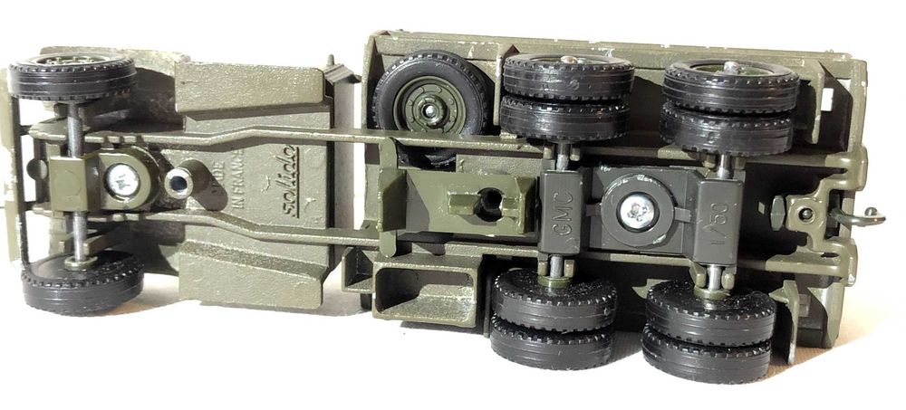 Macheta militara GMC CCKW 353 6x6 Solido metal scara 1/50