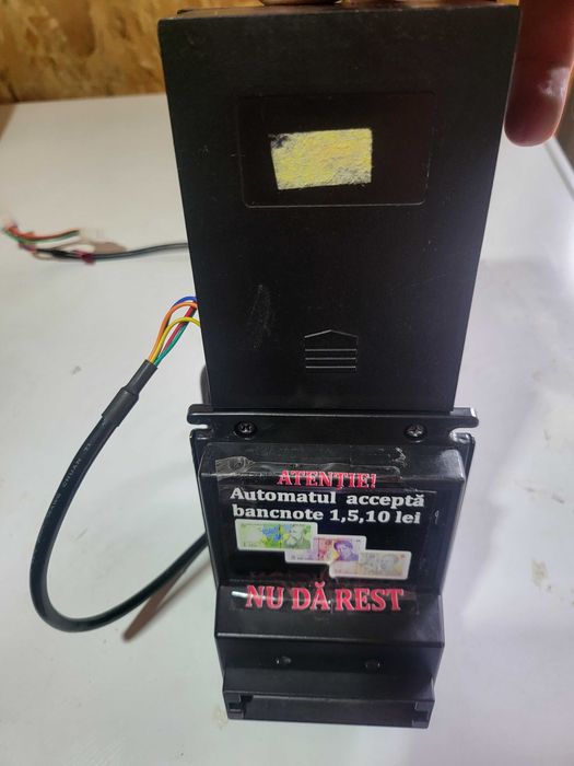 Cititor de bancnote ict v7 cu depozitare 450 ron