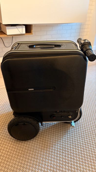 Troler electric Airwheel SE3, ride-on smart luggage