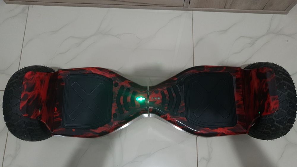Hoverboard Hummer aproape nou