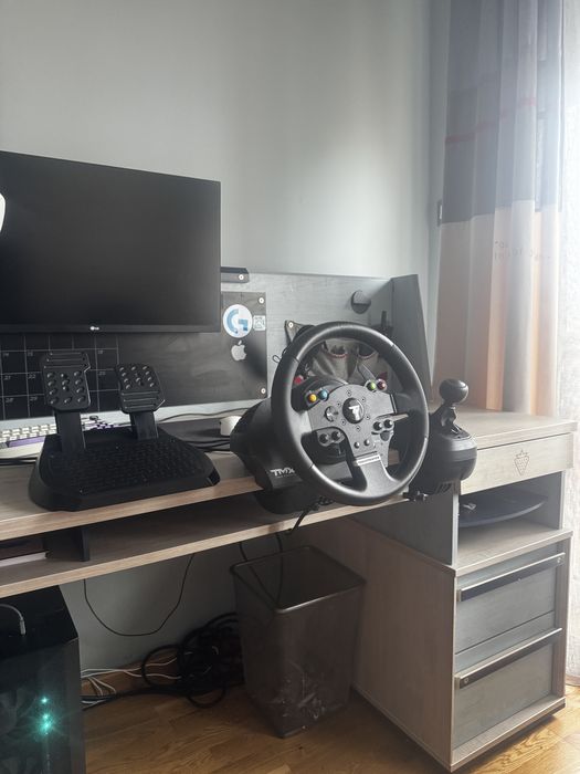 Thrustmaster TMX с шифтър